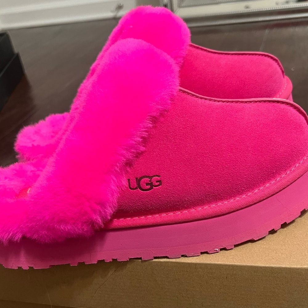 Hot pink platform uggs